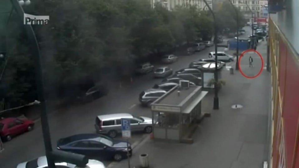 25. 7. 2017 KRIMI: Muž sotva chodil a mluvil, přesto nahlásil policistům bombu